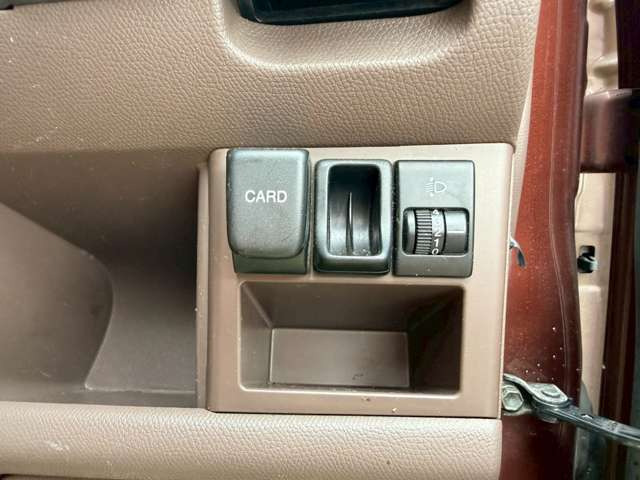 �C�ɂȂ邨�Ԃ�����܂�����E�̓d�b�ԍ����璼�ڂ��X�ɂ��₢���킹���������B�x�����@����ԗ����A��Ԃ܂łȂ�ł������������Ē����܂��B�X�^�b�t�ꓯ���A�����҂����Ă���܂��B