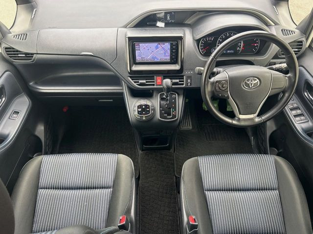 ヴォクシー2.0 ZS 煌