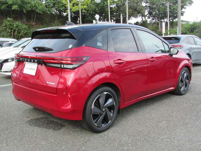 ノートオーラ1.2 G レザーエディション