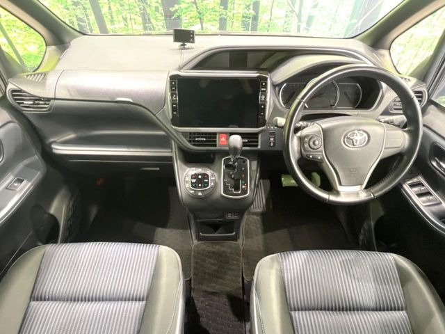 ヴォクシー2.0 ZS 煌