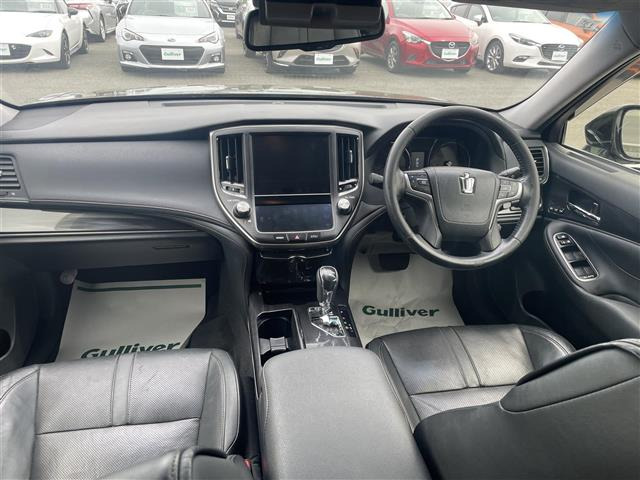 クラウンアスリート2.5 G i-Four 4WD