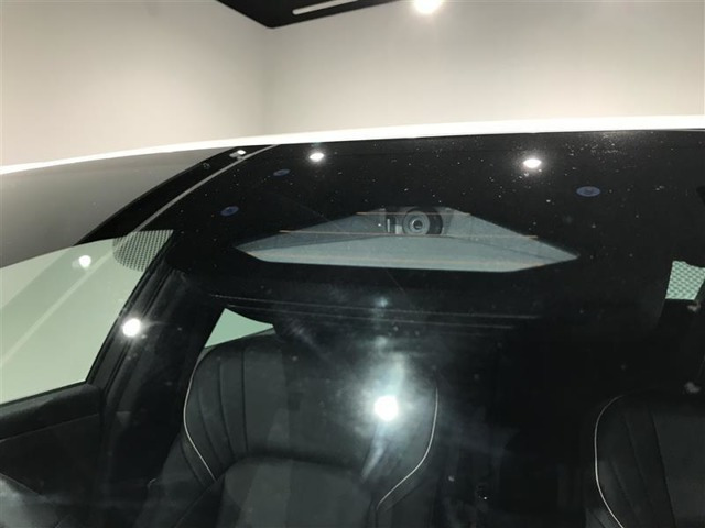 クラウンクロスオーバー2.5 G アドバンスト レザー パッケージ E-Four 4WD