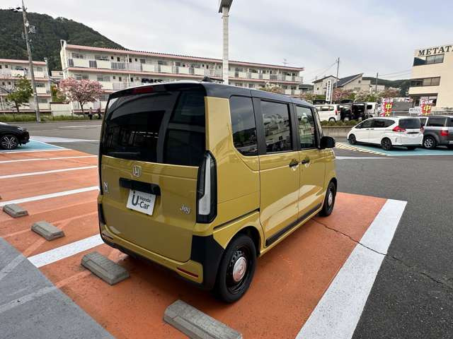 N-BOXジョイ 2トーン