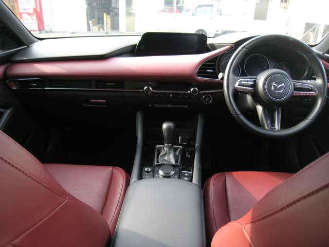 MAZDA3ファストバック1.8 XD バーガンディ セレクション