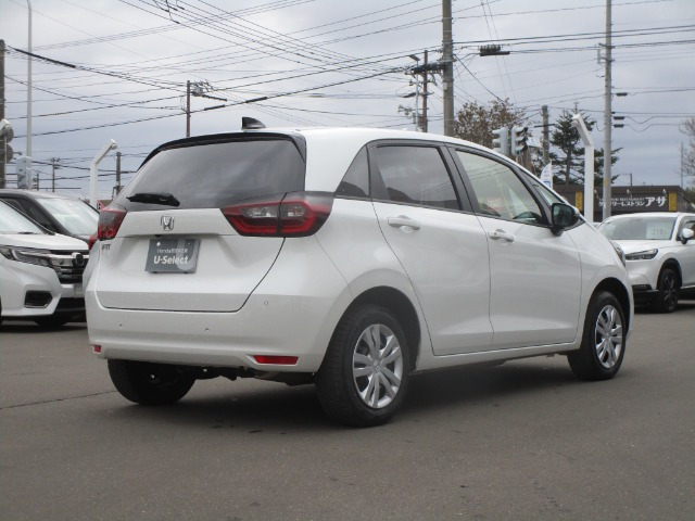 フィット1.5 ホーム 4WD