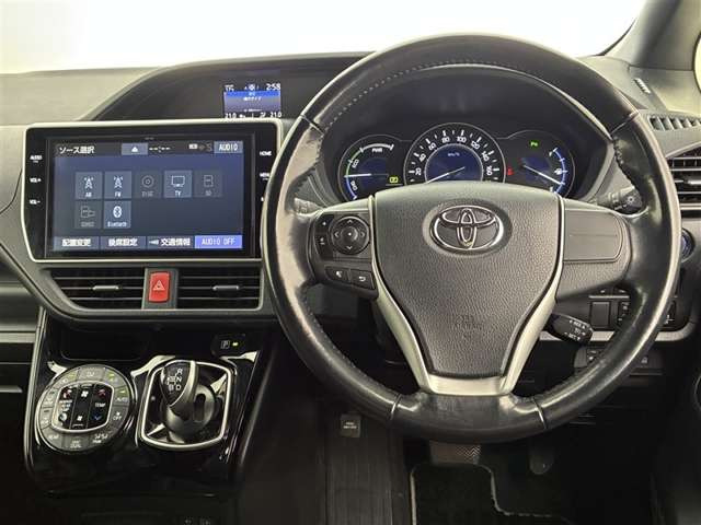 ノア1.8 ハイブリッド Si W×B II