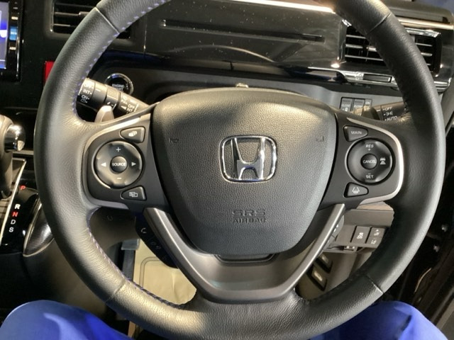 ステップワゴン1.5 スパーダ クールスピリット ホンダ センシング ブラックスタイル