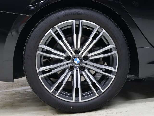 3シリーズセダン320d xドライブ Mスポーツ 4WD