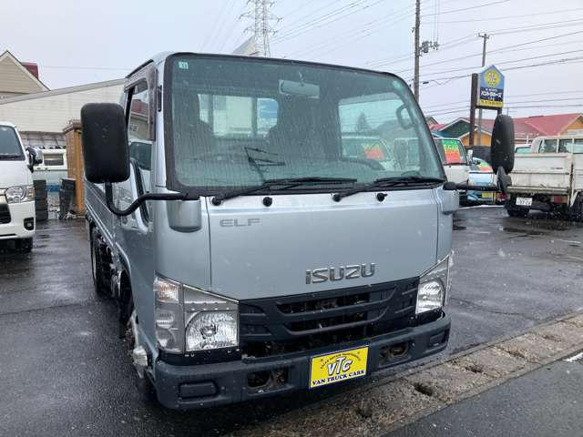 エルフ3.0 フルフラットロー ディーゼル 4WD