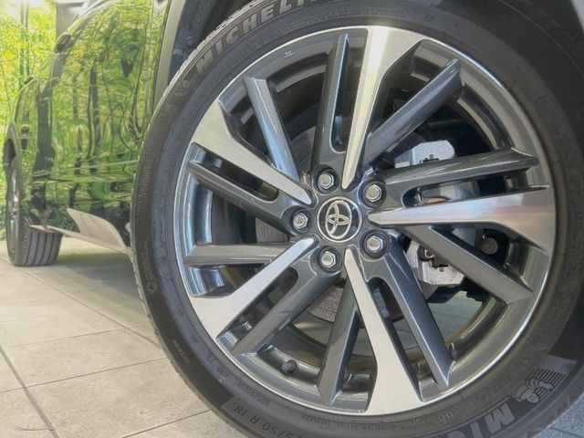 �y����18�C���`�A���~�z�C�[���z�O�ςɃ}�b�`���������A���~�z�C�[���𑕒����Ă���܂��B�e��ЊO�A���~�z�C�[����A�X�^�b�h���X�^�C�����戵�����Ă���܂��B���񂲑��k����������