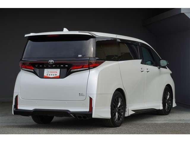 ヴェルファイアハイブリッド 2.5 Z プレミア E-Four 4WD