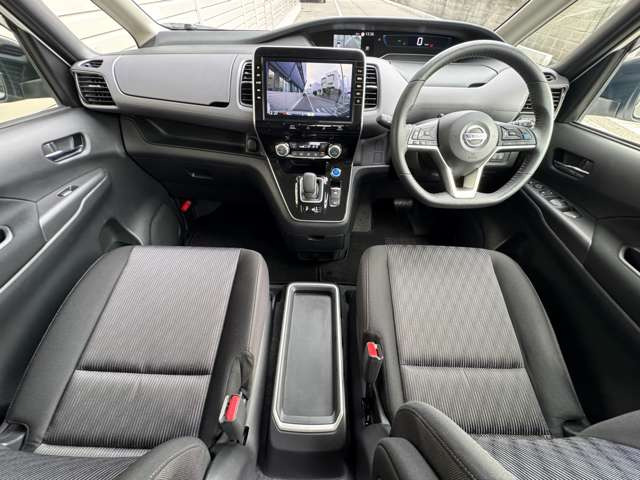 セレナ1.2 e-POWER ハイウェイスターV