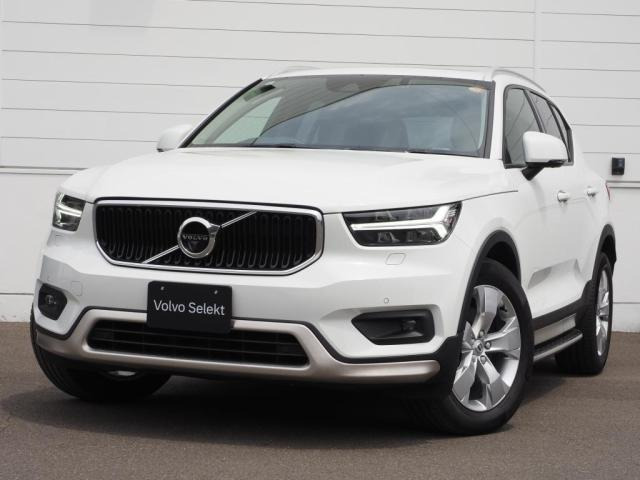 XC40B4 AWD モメンタム 4WD