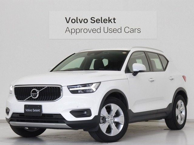XC40B4 AWD モメンタム 4WD