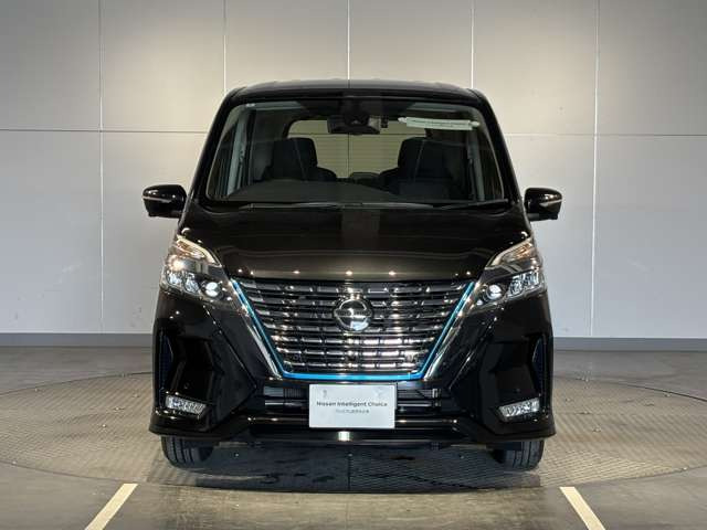 セレナ1.2 e-POWER ハイウェイスターV