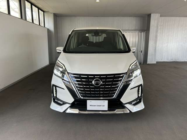 セレナ2.0 ハイウェイスターV 4WD