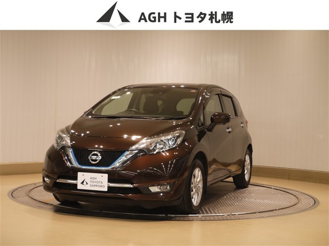 ノート1.2 e-POWER メダリスト FOUR 4WD