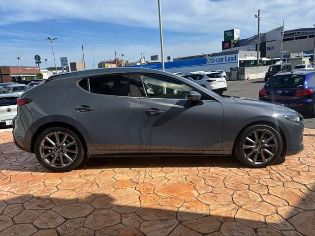 MAZDA3ファストバック1.8 XD バーガンディ セレクション