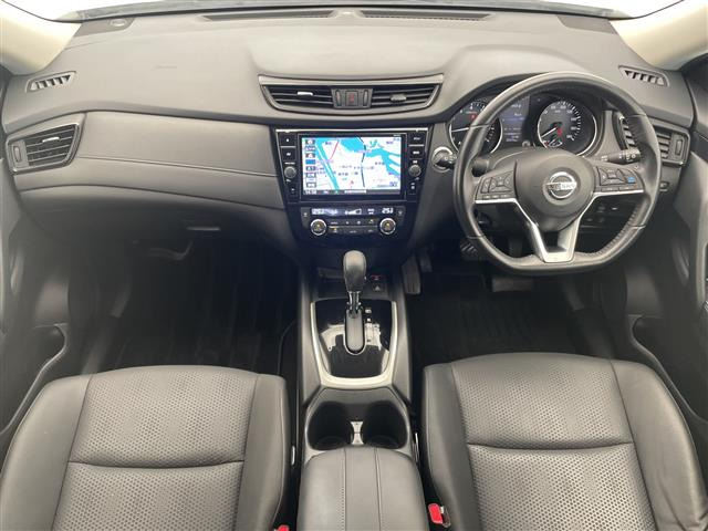 エクストレイル2.0 20Xi