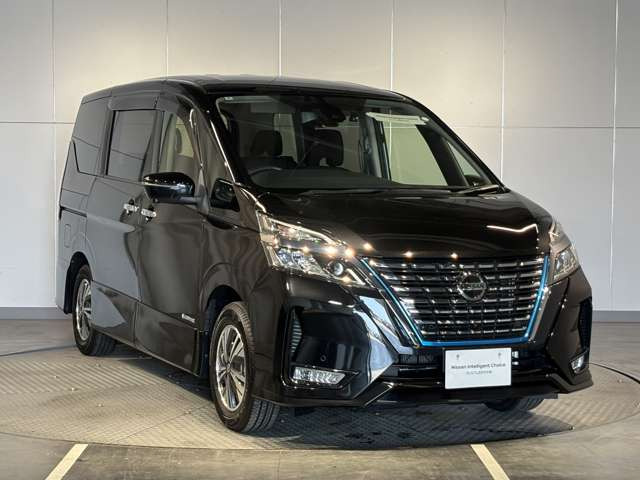 セレナ1.2 e-POWER ハイウェイスターV