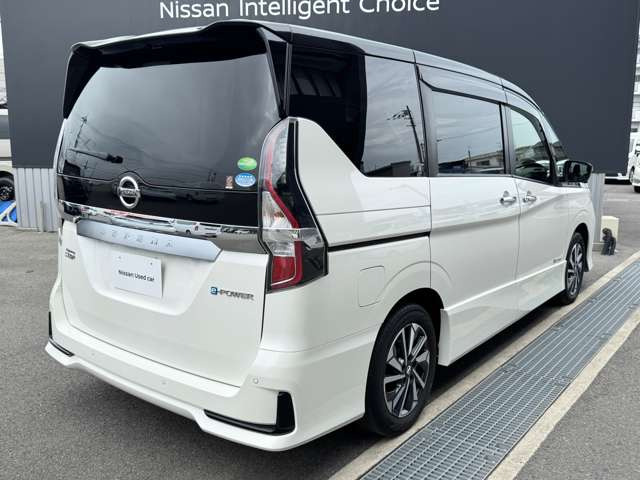 セレナ1.2 e-POWER ハイウェイスターV