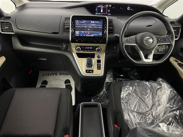 セレナ1.2 e-POWER ハイウェイスターV