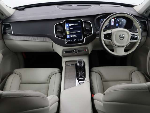 XC90B6 AWD インスクリプション 4WD