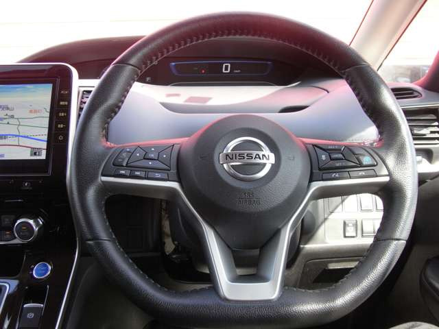 セレナ1.2 e-POWER ハイウェイスターV
