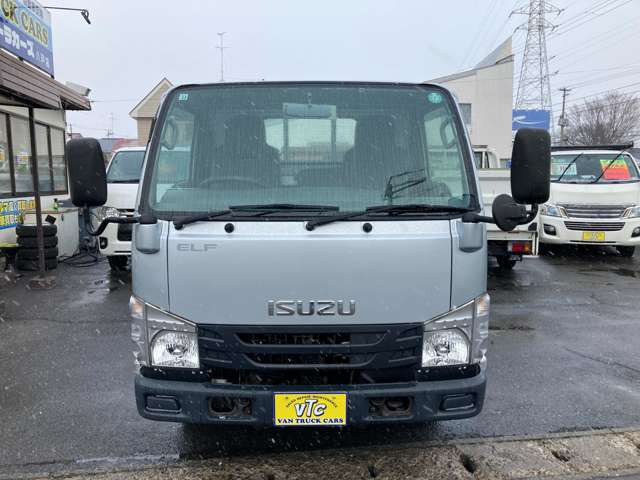 エルフ3.0 フルフラットロー ディーゼル 4WD