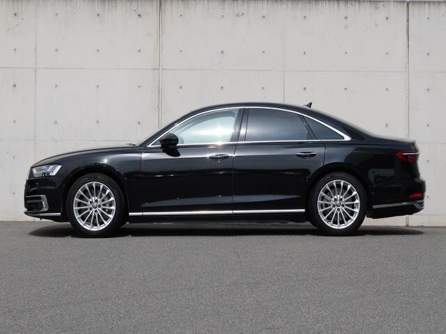 A855 TFSI クワトロ 4WD