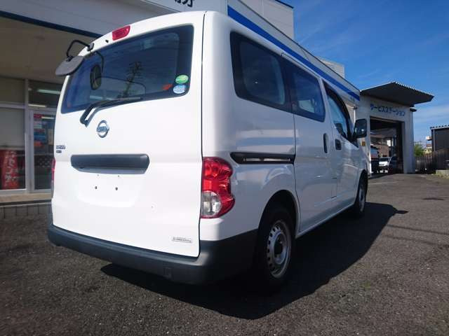 NV200バネットバン1.6 DX