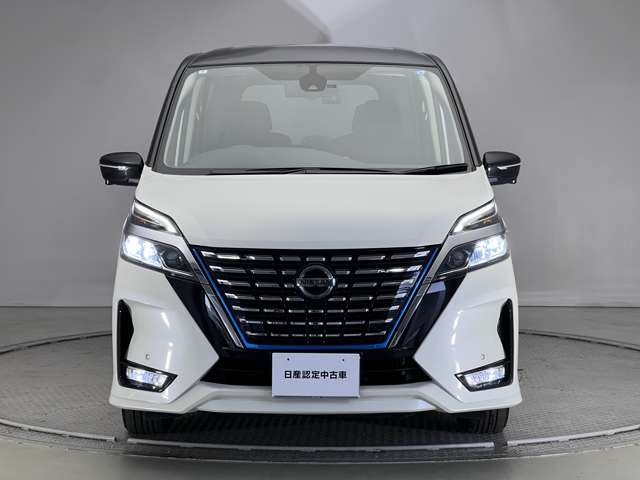 セレナ1.2 e-POWER ハイウェイスターV