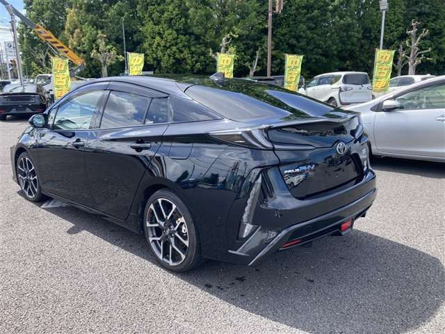 プリウスPHV1.8 S GR スポーツ