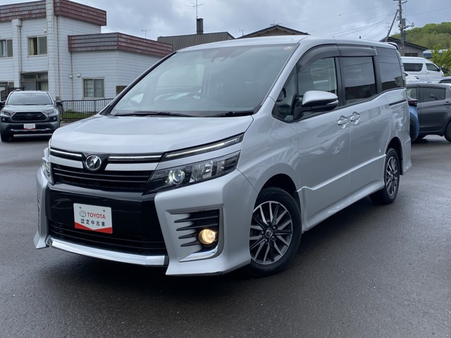 ヴォクシー2.0 ZS 4WD