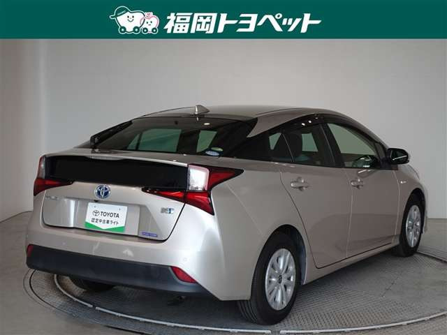 プリウス1.8 S