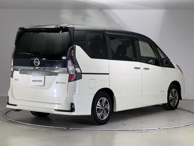 セレナ1.2 e-POWER ハイウェイスターV
