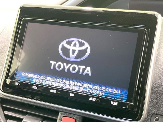 ヴォクシー1.8 ハイブリッド ZS 煌III