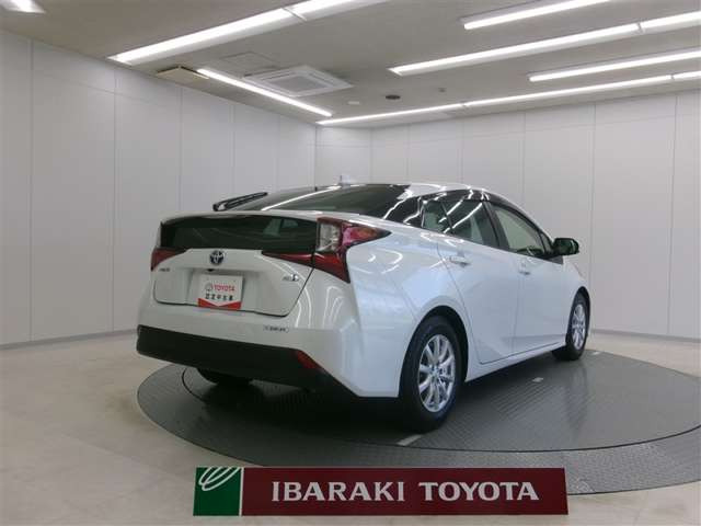 プリウス1.8 S セーフティ プラスII