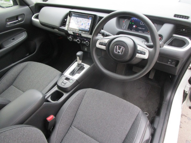 フィット1.5 ホーム 4WD