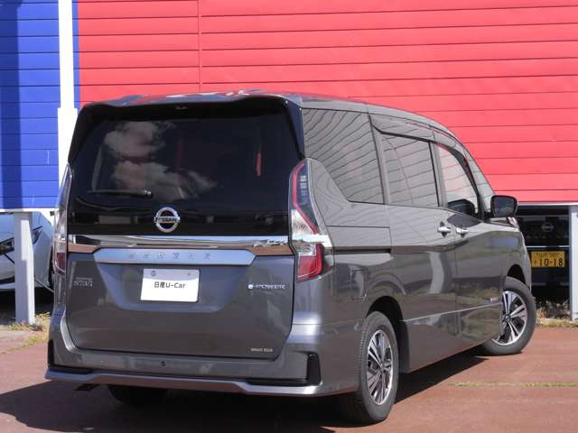 セレナ1.2 e-POWER ハイウェイスターV