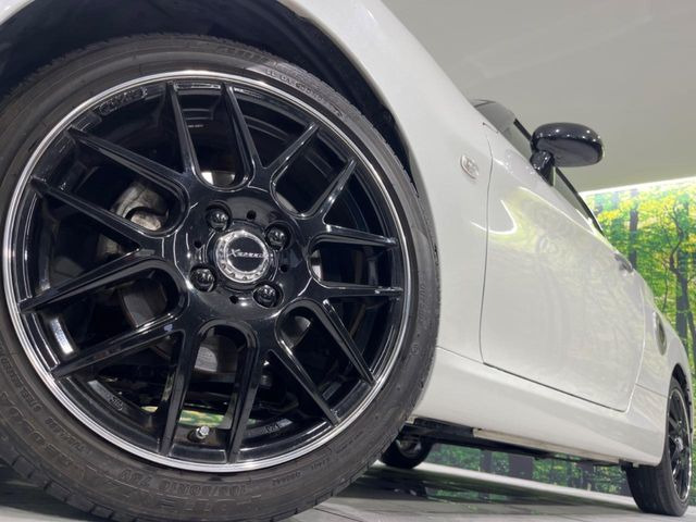�y16�C���`�A���~�z�C�[���z�O�ςɃ}�b�`�����A���~�z�C�[���𑕒����Ă���܂��B�e��A���~�z�C�[����A�X�^�b�h���X�^�C�����戵�����Ă���܂��B���񂲑��k����������