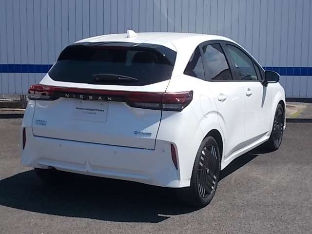 ノートオーラ1.2 G レザーエディション