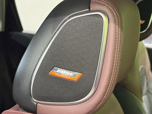 �yBOSE�T�E���h�V�X�e���t�������i�r�z�[���̃i�r�@�\�͂������A���x�ȃ`���[�j���O�\�͂����ڂ���Ă���A�������ȉ��y�����y���݂�����