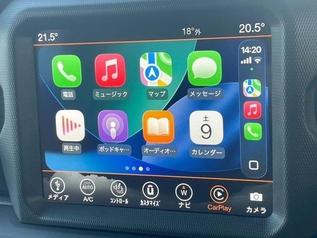 ��Apple Car Play:�X�}�z�Ƃ̗L���ڑ��ŁA�i�r�E�I�[�f�B�I�Đ��ȂǃX�}�z�̃A�v���@�\����ʂł��g����֗��@�\�ł�!