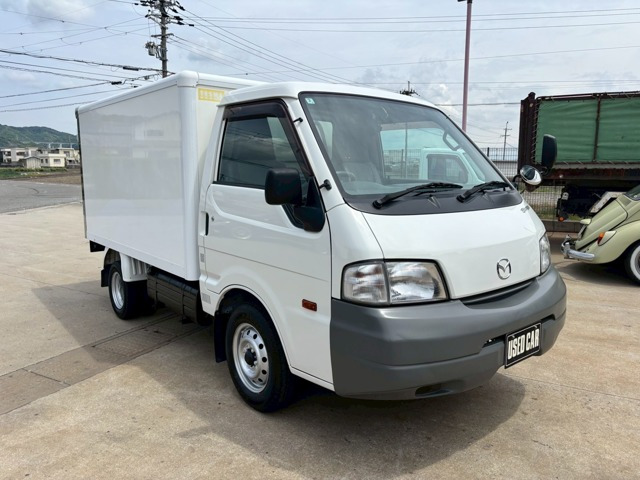 ボンゴトラック冷蔵冷凍車
