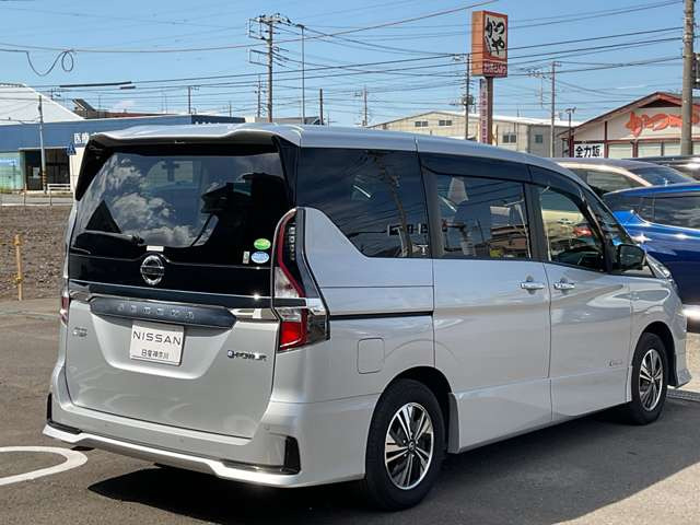 セレナ1.2 e-POWER ハイウェイスターV