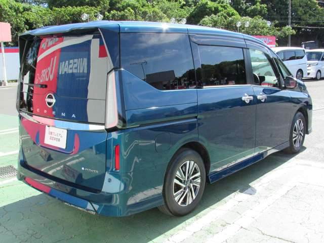 セレナ1.4 e-POWER ハイウェイスターV
