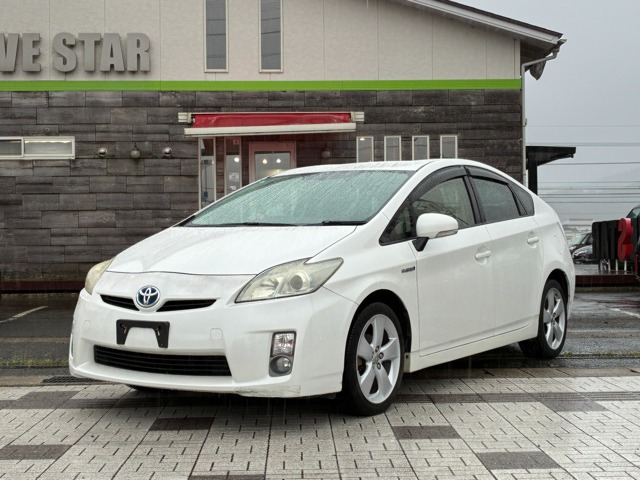 プリウス1.8 S