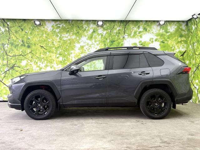 RAV42.0 アドベンチャー オフロードパッケージ 4WD