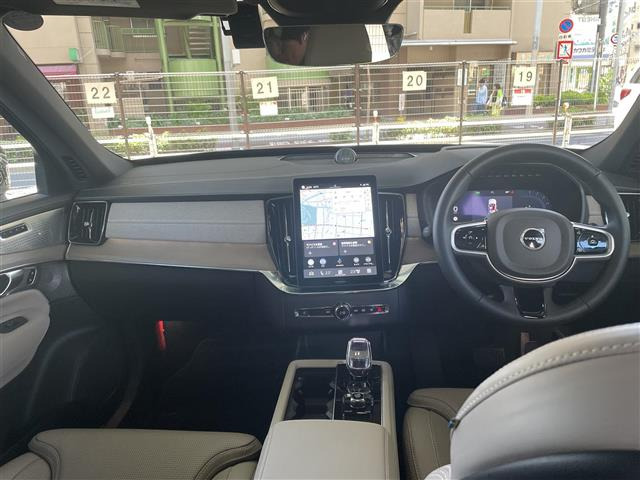 XC90ウルトラ B5 AWD 4WD